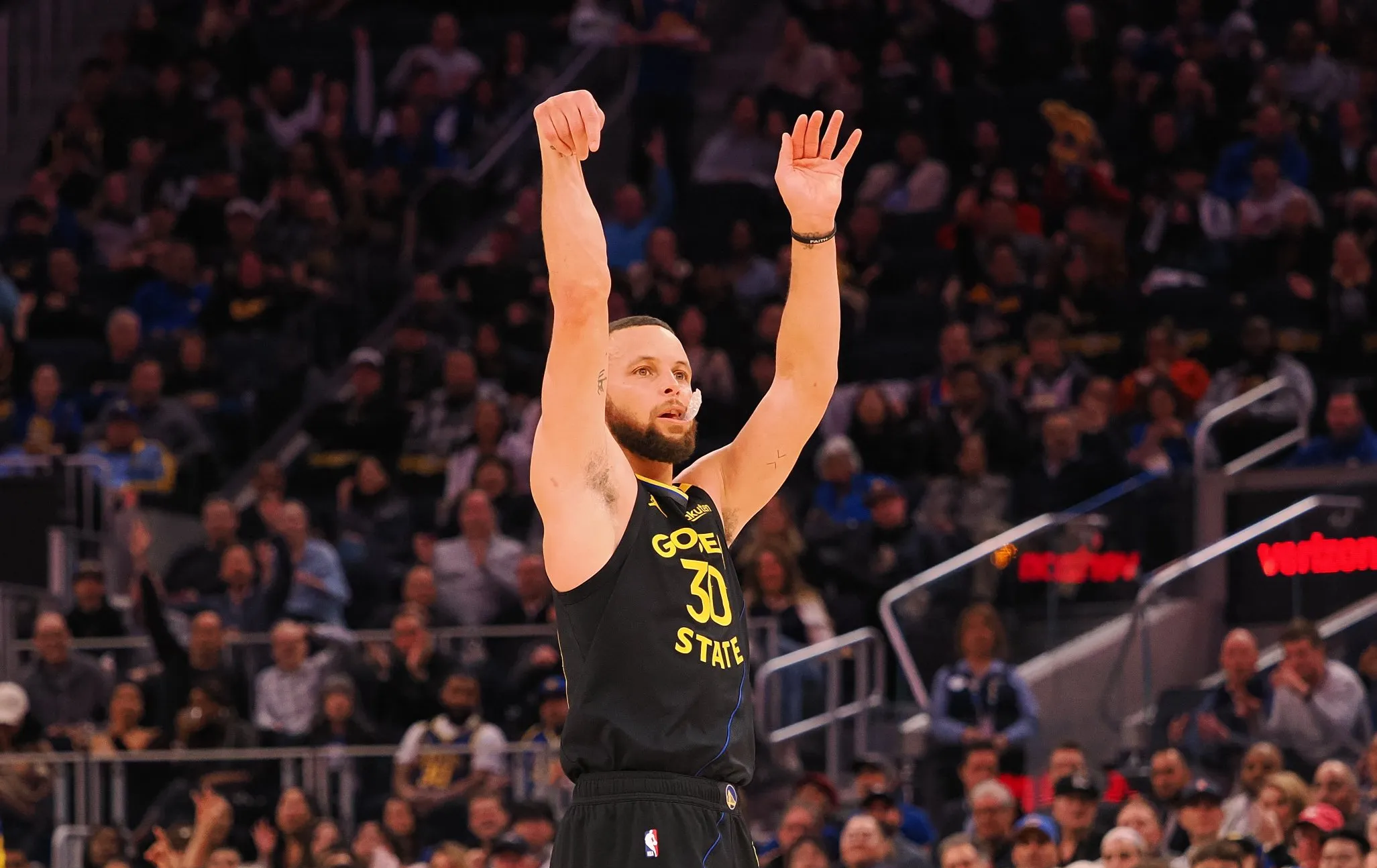 开云网址入口 -包含库里连续三场比赛得分超过关键助攻，IG挑战极限！的词条