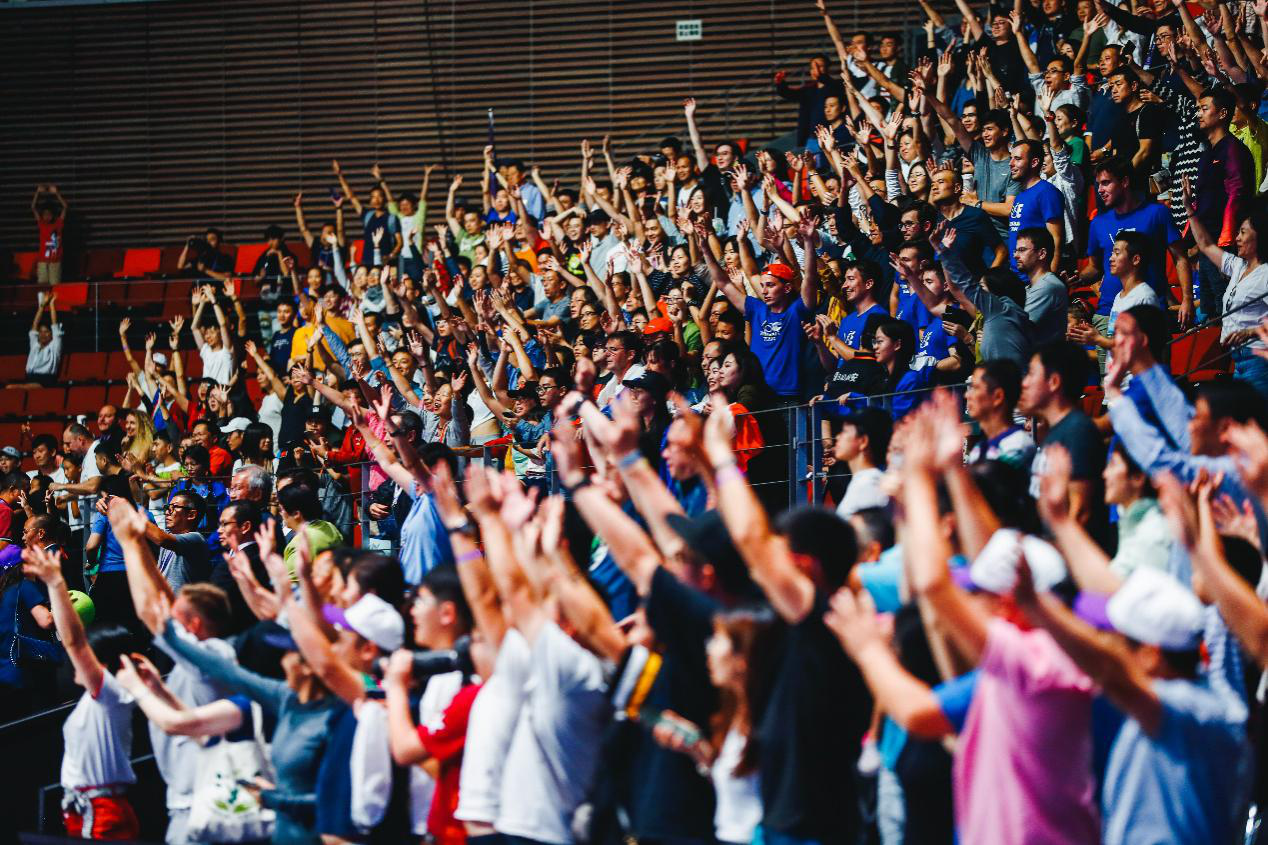 KAIYUNSPORTS - Doinb回归赛场，出色防守首场状态亮眼，RNG观众沸腾！